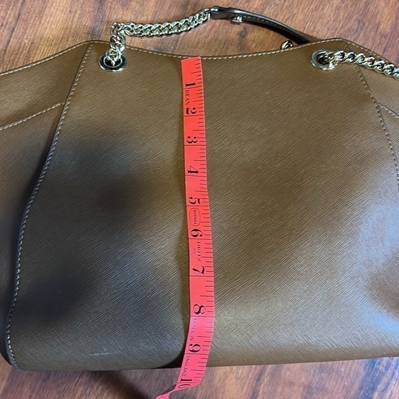 Brown Michael Kors purse gold chain straps - Picture 11 of 16